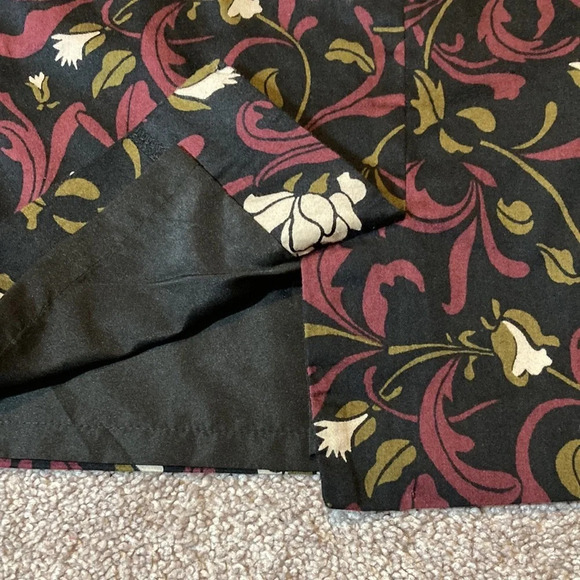 LOFT Black Floral Skirt 8P - Picture 12 of 12